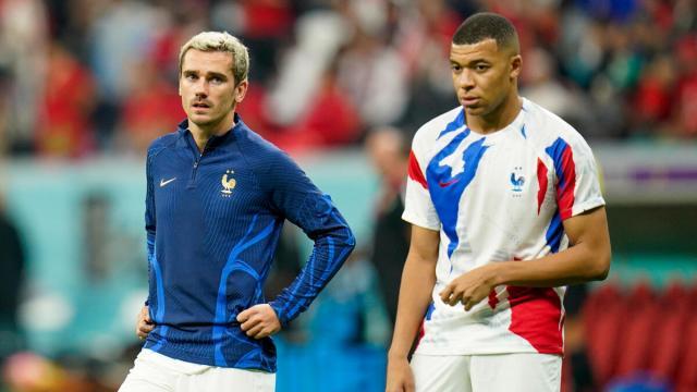 开云体育下载官网-法媒：德尚选择姆巴佩当队长 格列兹曼不满