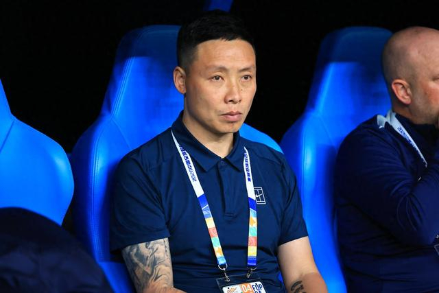 开云官方-新鹏城错失主场3连胜！陈涛主动揽责，向深圳球迷说抱歉|玉昆|球队|比赛|球员|中超_新浪体育_新浪新闻